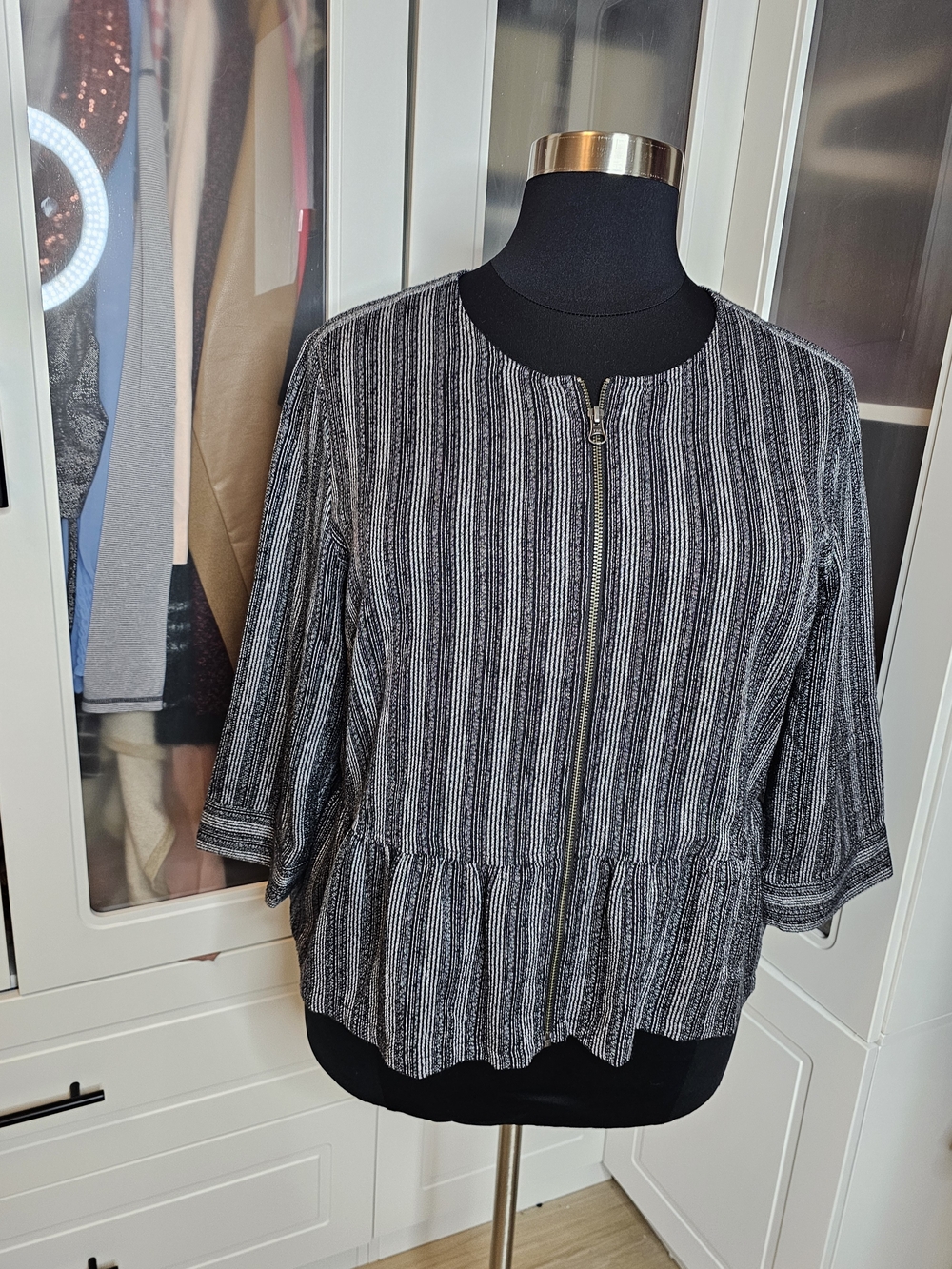 Sejour Black & White Textured Zip Front Lightweight Jacket